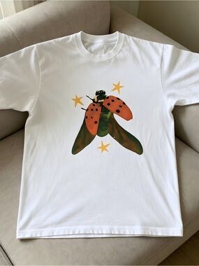 Ladybug white Women Men T-shirt Unisex